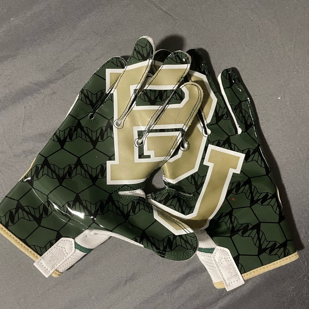Baylor bears football gloves